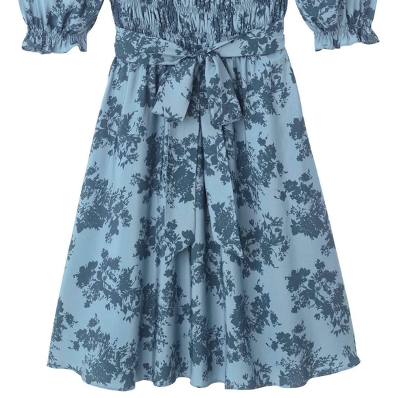 Gal meets Glam bluefox retro smocked floral dress - Picture 8 of 11